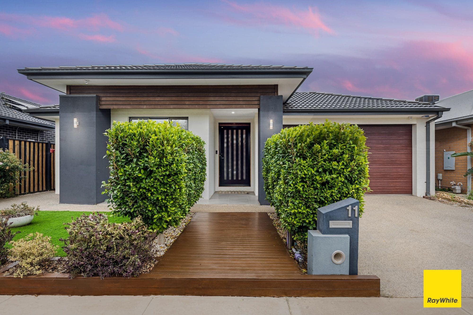 11 Barclay Street, THORNHILL PARK VIC 3335, Thornhill Park - Image 1