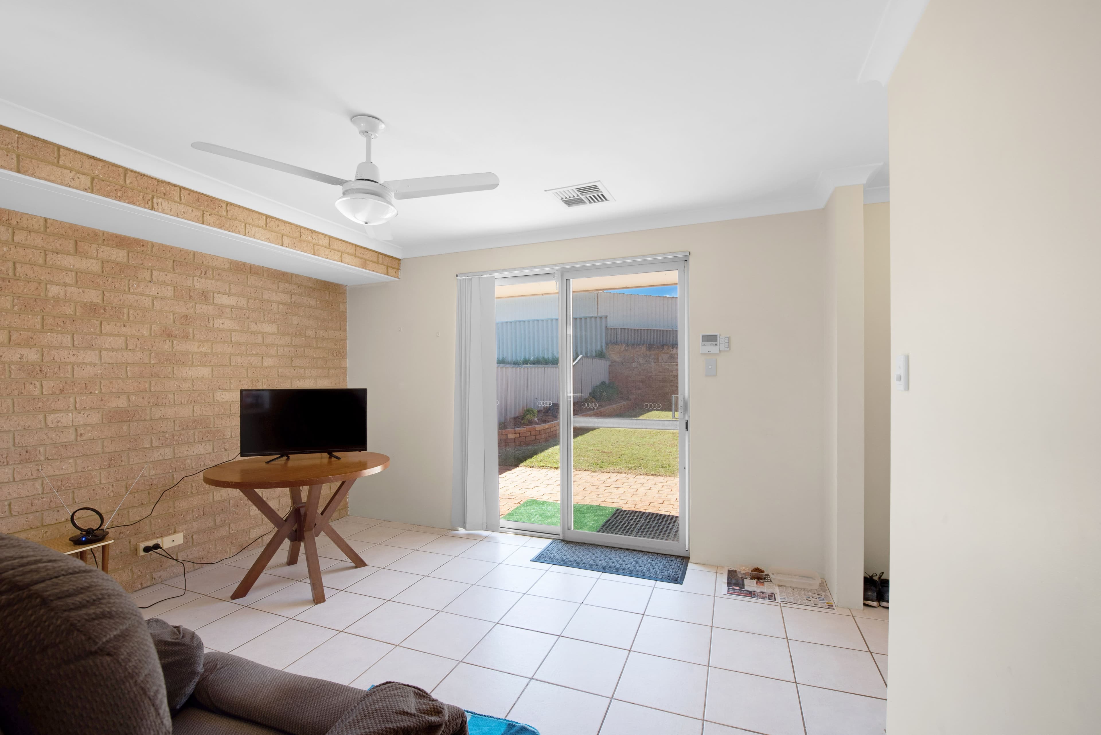 98 & 2 Glenfield Beach Drive, Drummond Cove WA 6532, Drummond Cove - Thumbnail 2