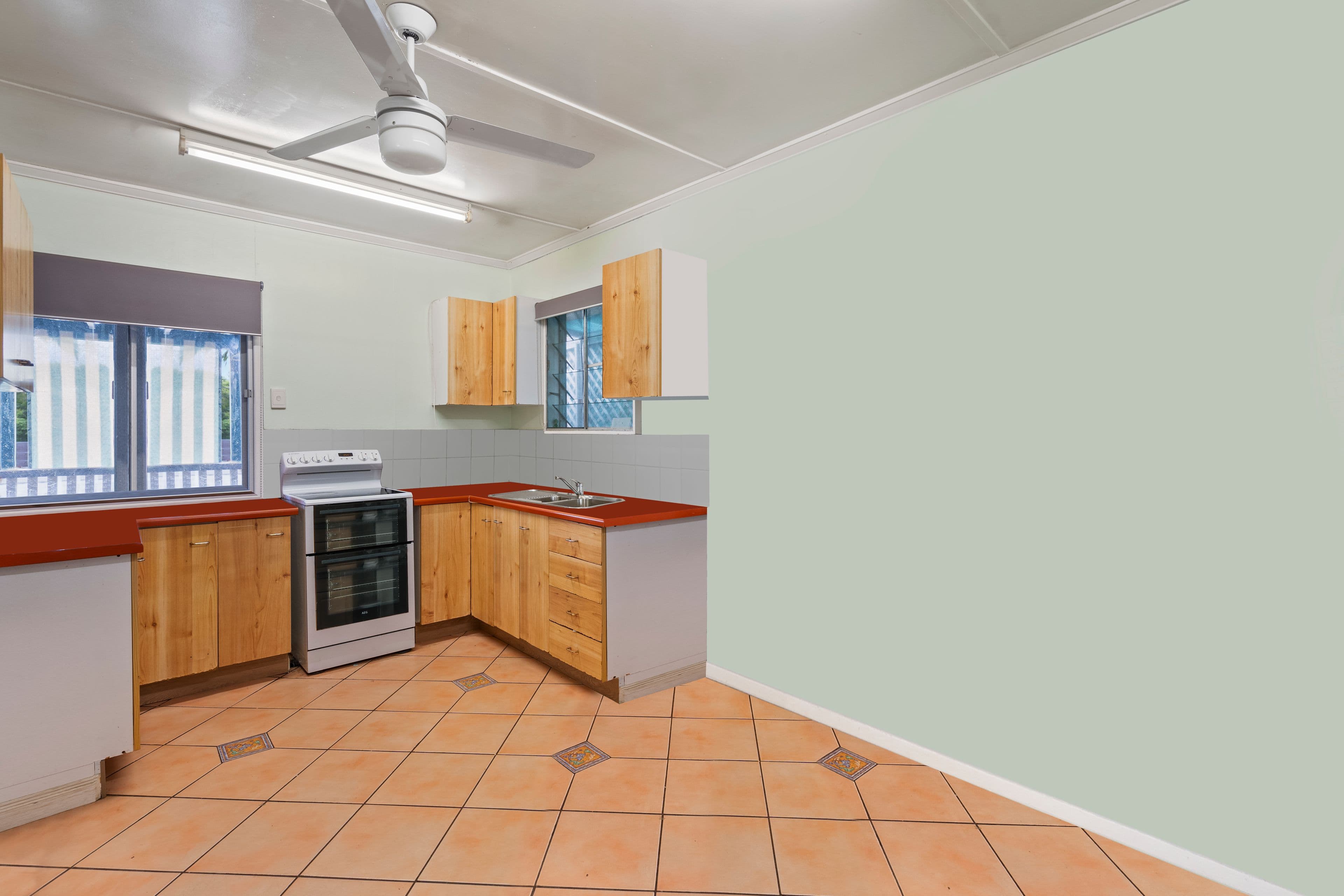 48 Jacaranda Avenue, Logan Central QLD 4114, Logan Central - Thumbnail 3