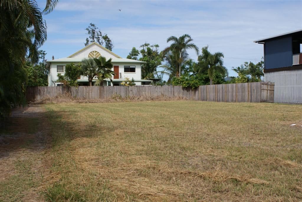 48 HOLLAND Street, WONGALING BEACH QLD 4852, Wongaling Beach - Thumbnail 4