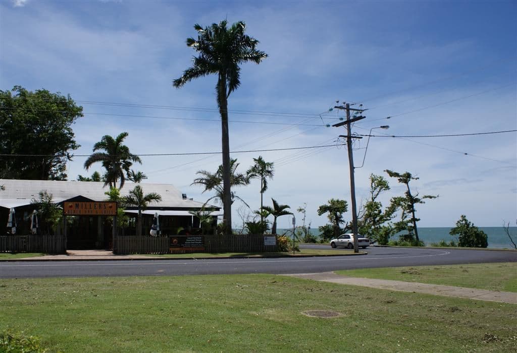 48 HOLLAND Street, WONGALING BEACH QLD 4852, Wongaling Beach - Thumbnail 5