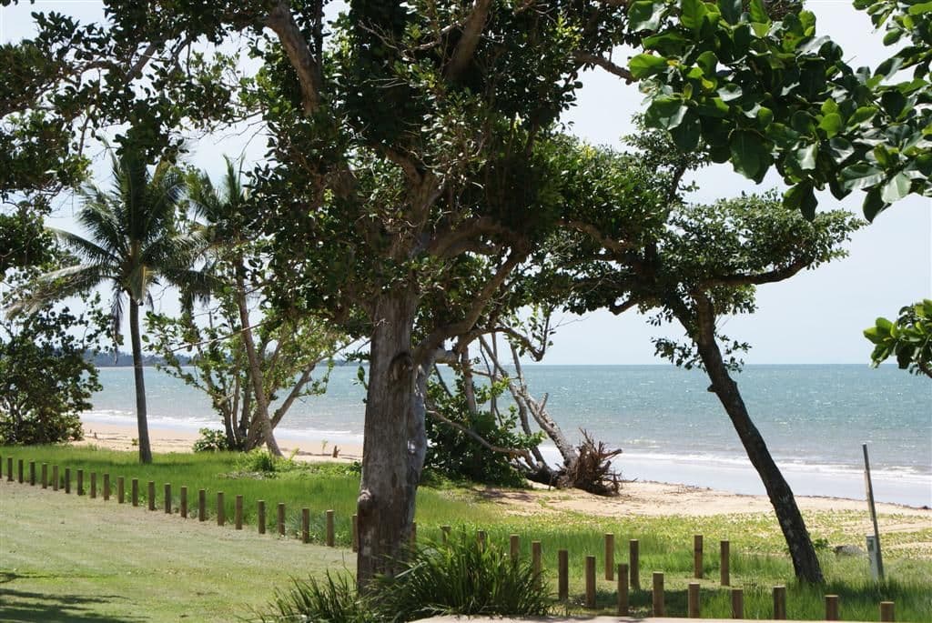 48 HOLLAND Street, WONGALING BEACH QLD 4852, Wongaling Beach - Thumbnail 7