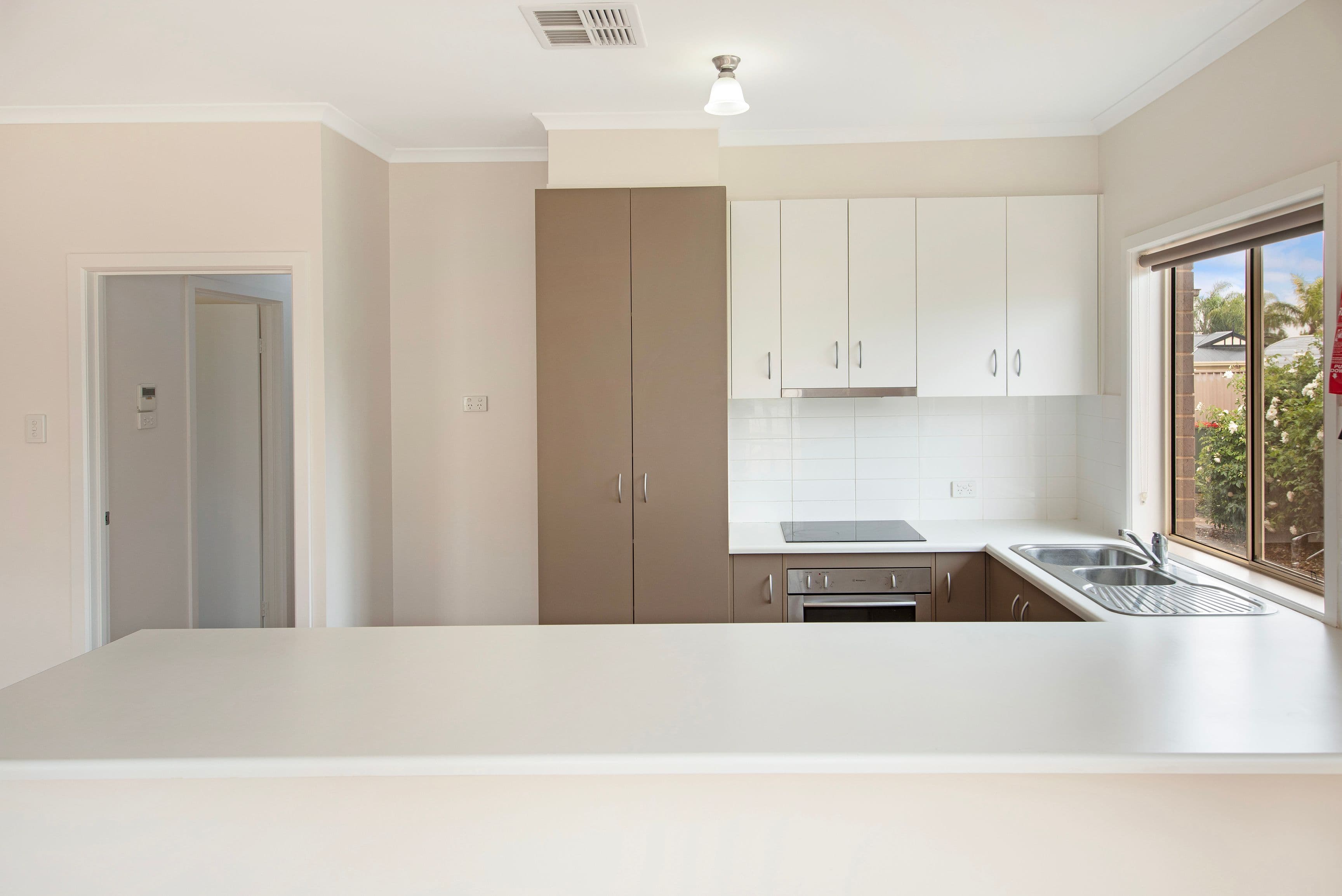 27 Boronia Circuit, Balaklava SA 5461, Balaklava - Thumbnail 2