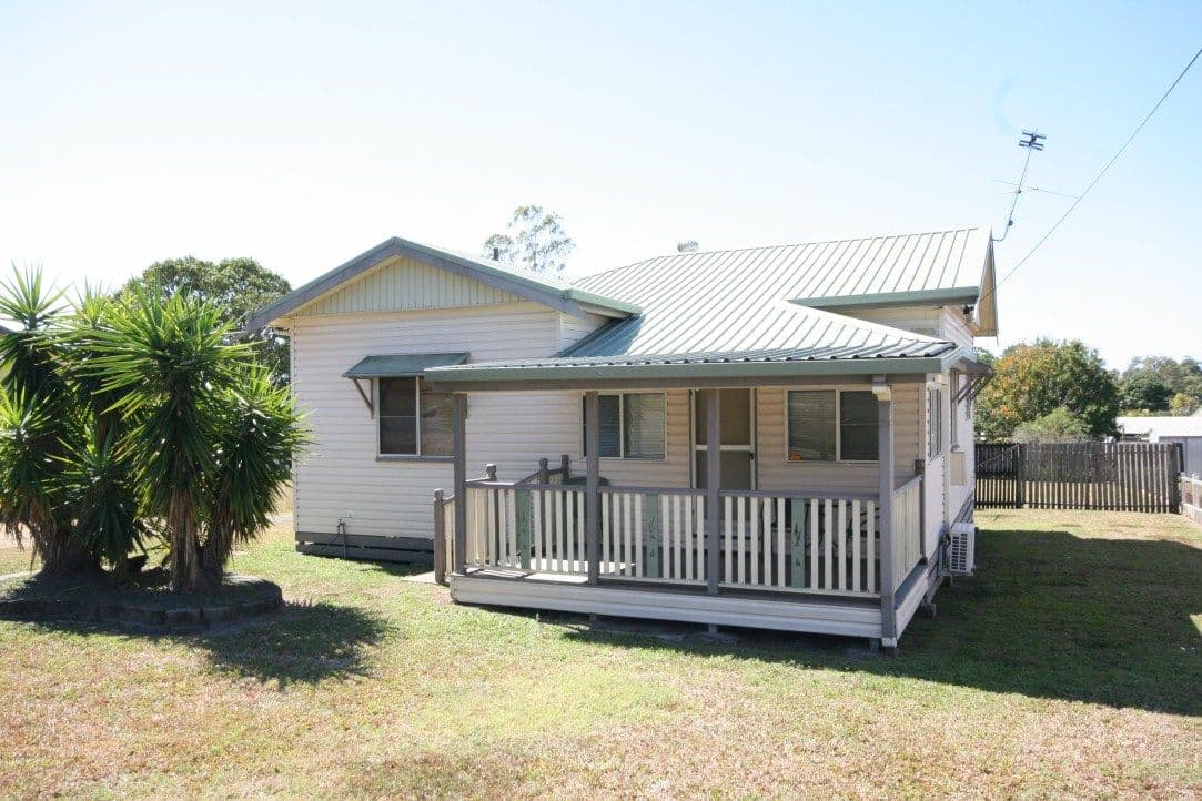 10 Langdon Street, Sarina QLD 4737, Sarina - Image 1