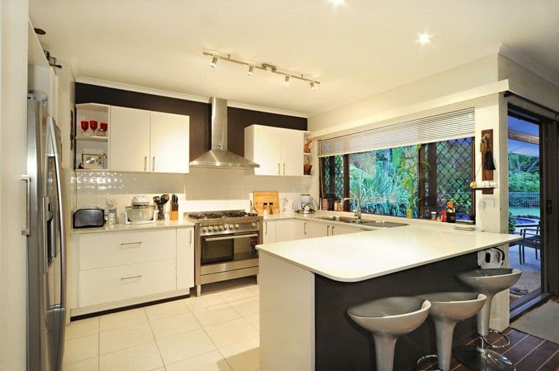 15 Maeva Street, JUBILEE POCKET QLD 4802, Jubilee Pocket - Thumbnail 2