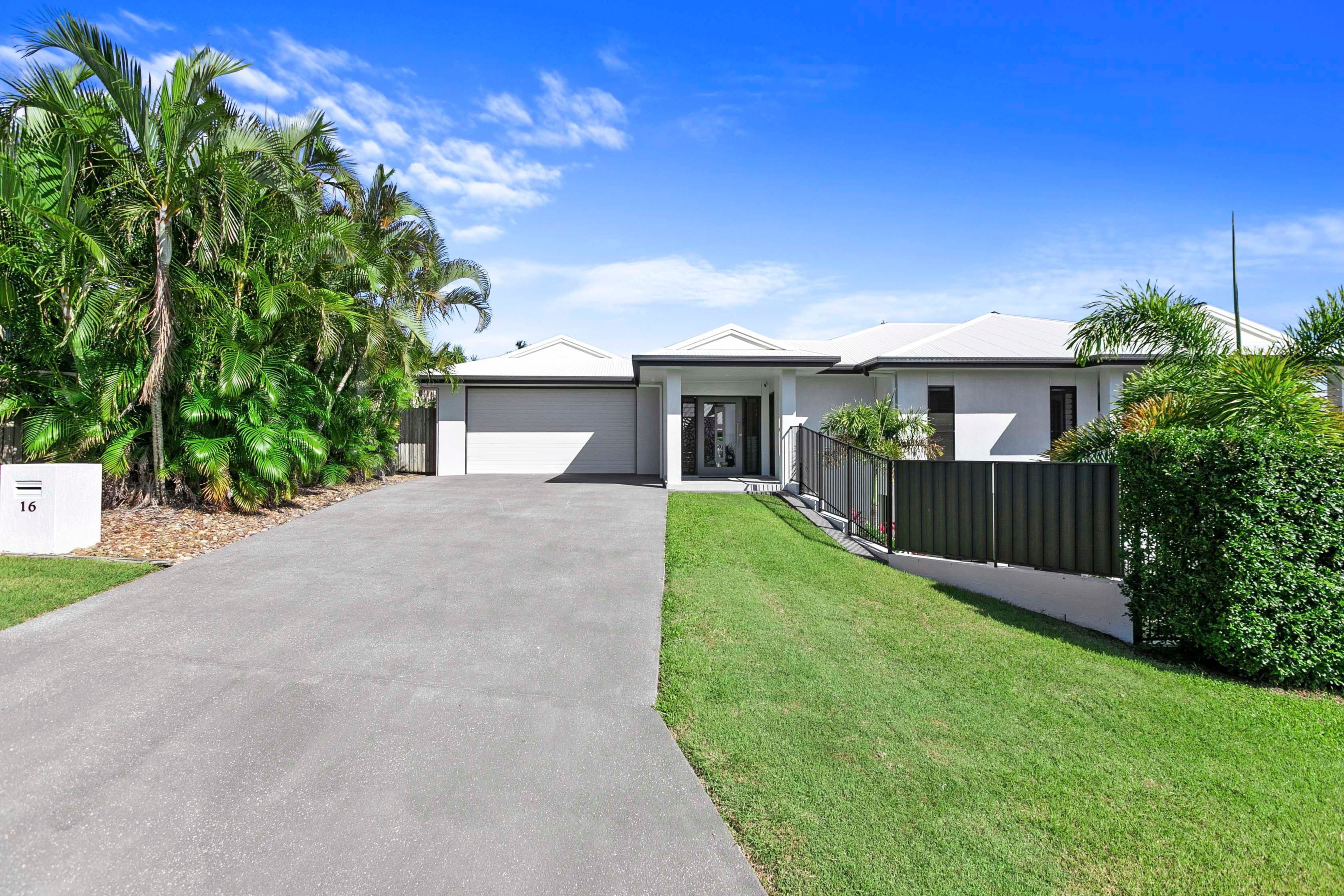 16 Marineview Avenue, Scarness QLD 4655, Scarness - Thumbnail 4
