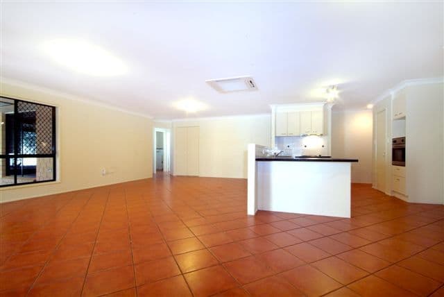 20 Wood Drive, MIDDLE RIDGE QLD 4350, Middle Ridge - Thumbnail 4