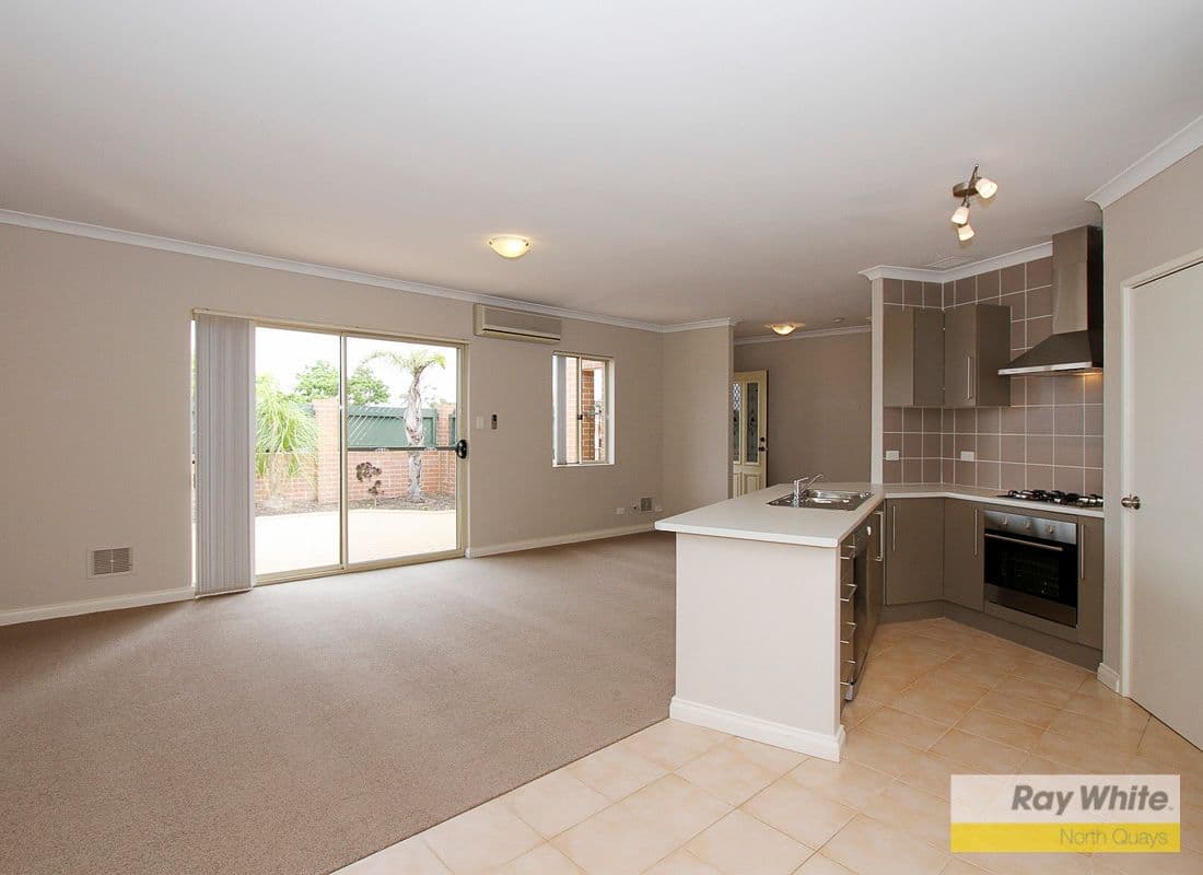 17 Blackwattle Parade, PADBURY WA 6025, Padbury - Thumbnail 4