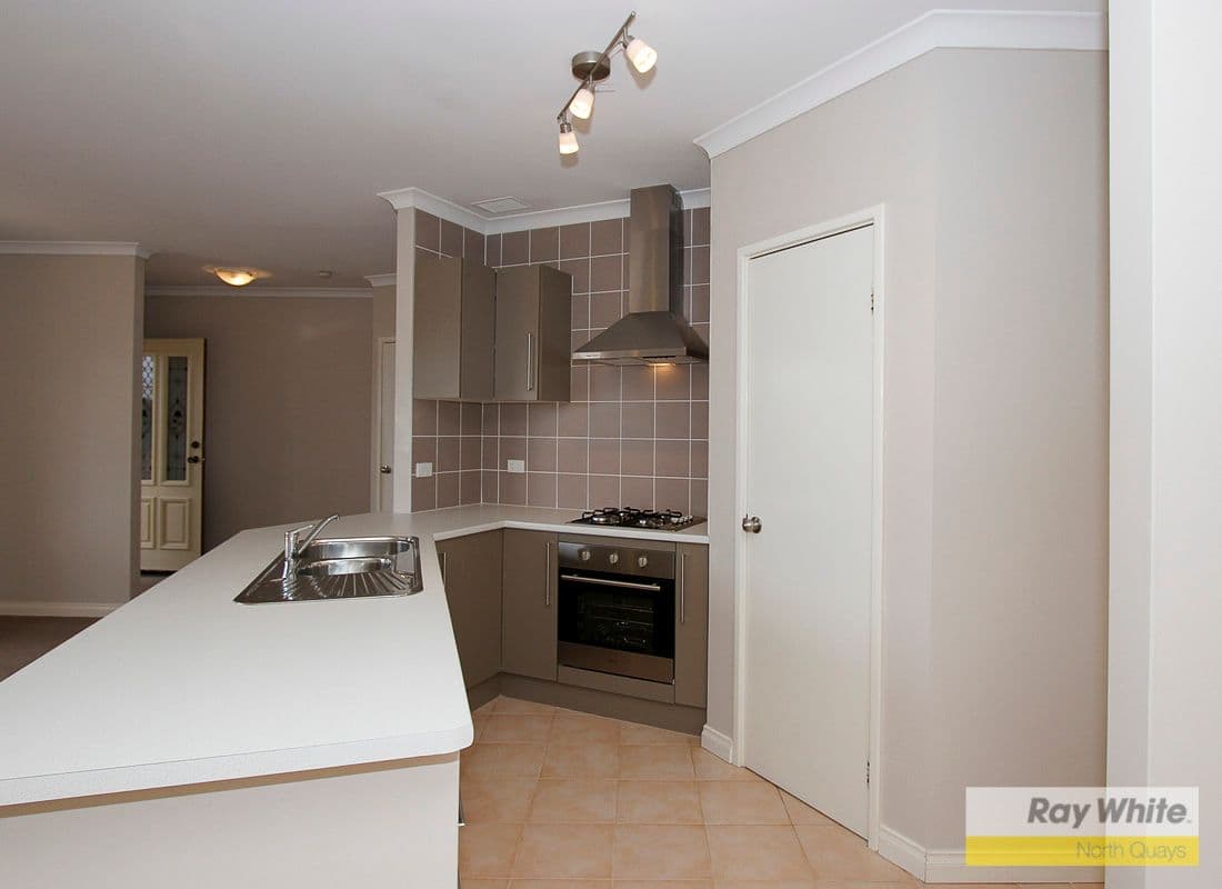 17 Blackwattle Parade, PADBURY WA 6025, Padbury - Thumbnail 5