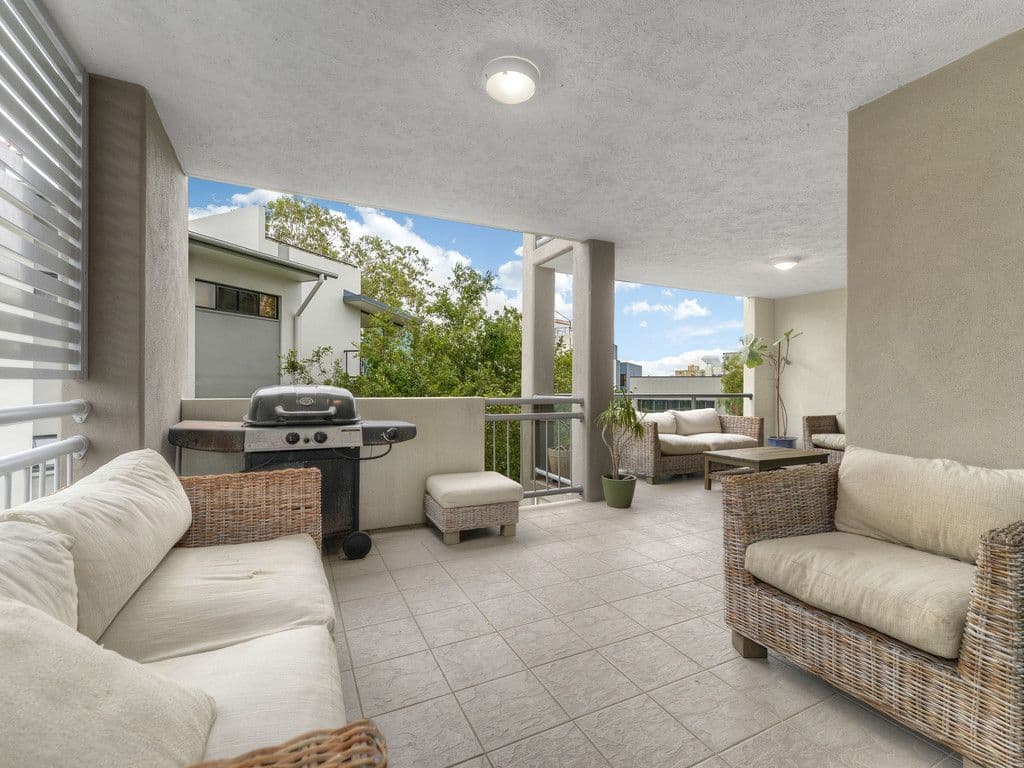 36 Holland Street, Toowong QLD 4066, Toowong - Thumbnail 2