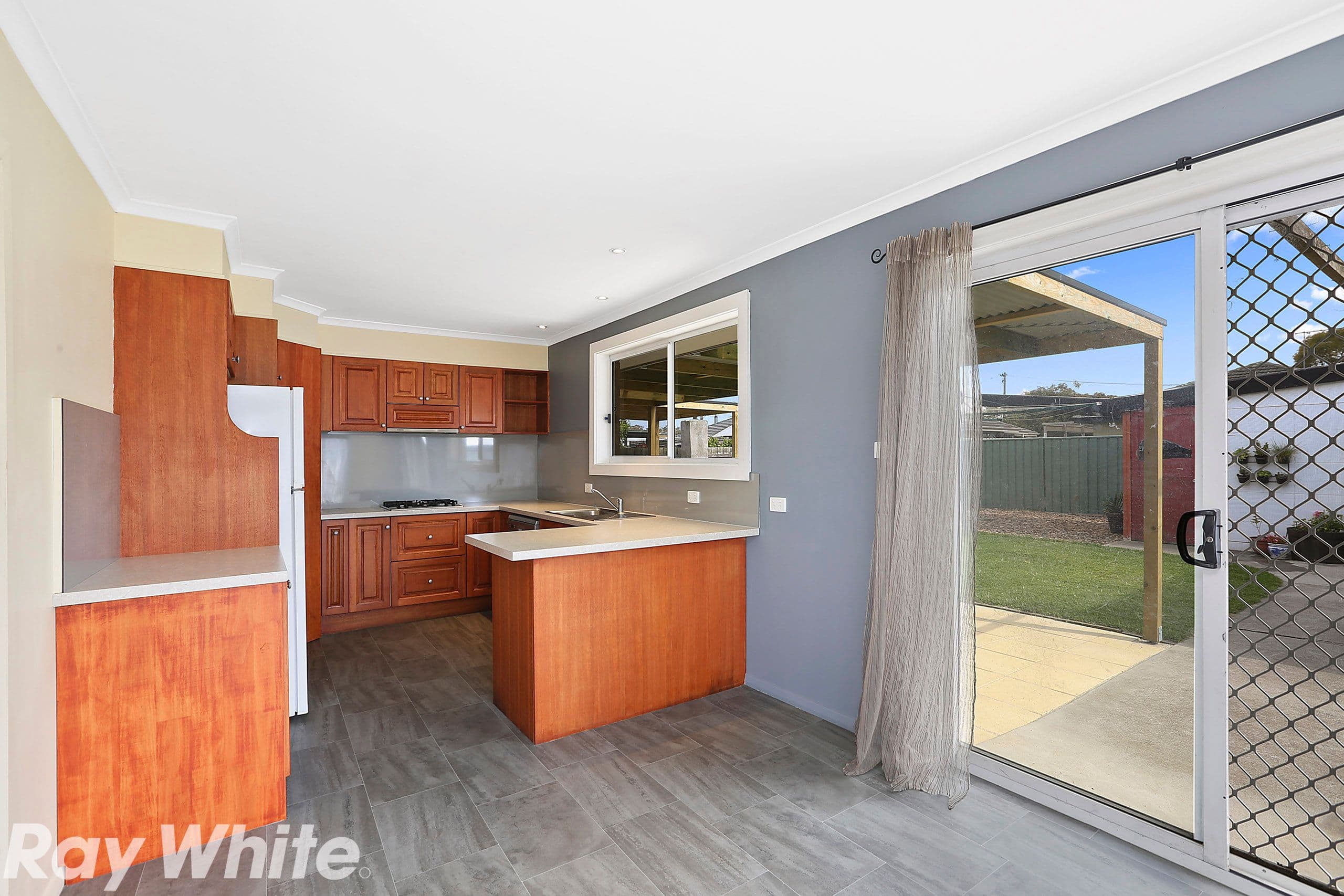 152 Goldsworthy Road, Corio VIC 3214, Corio - Thumbnail 2