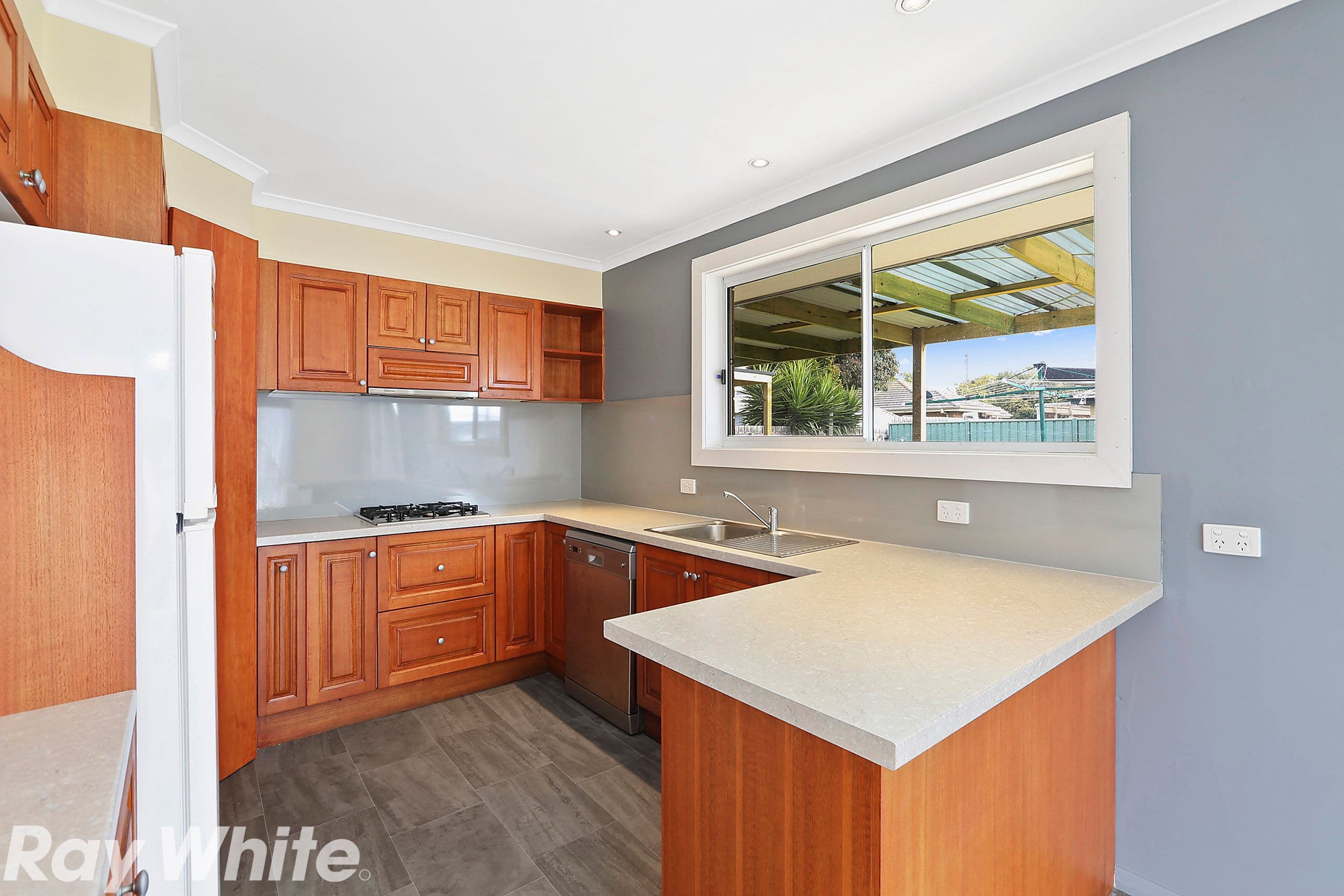 152 Goldsworthy Road, Corio VIC 3214, Corio - Thumbnail 3