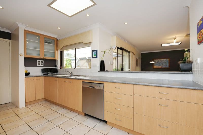 9 Risley Way, CARINE WA 6020, Carine - Thumbnail 8