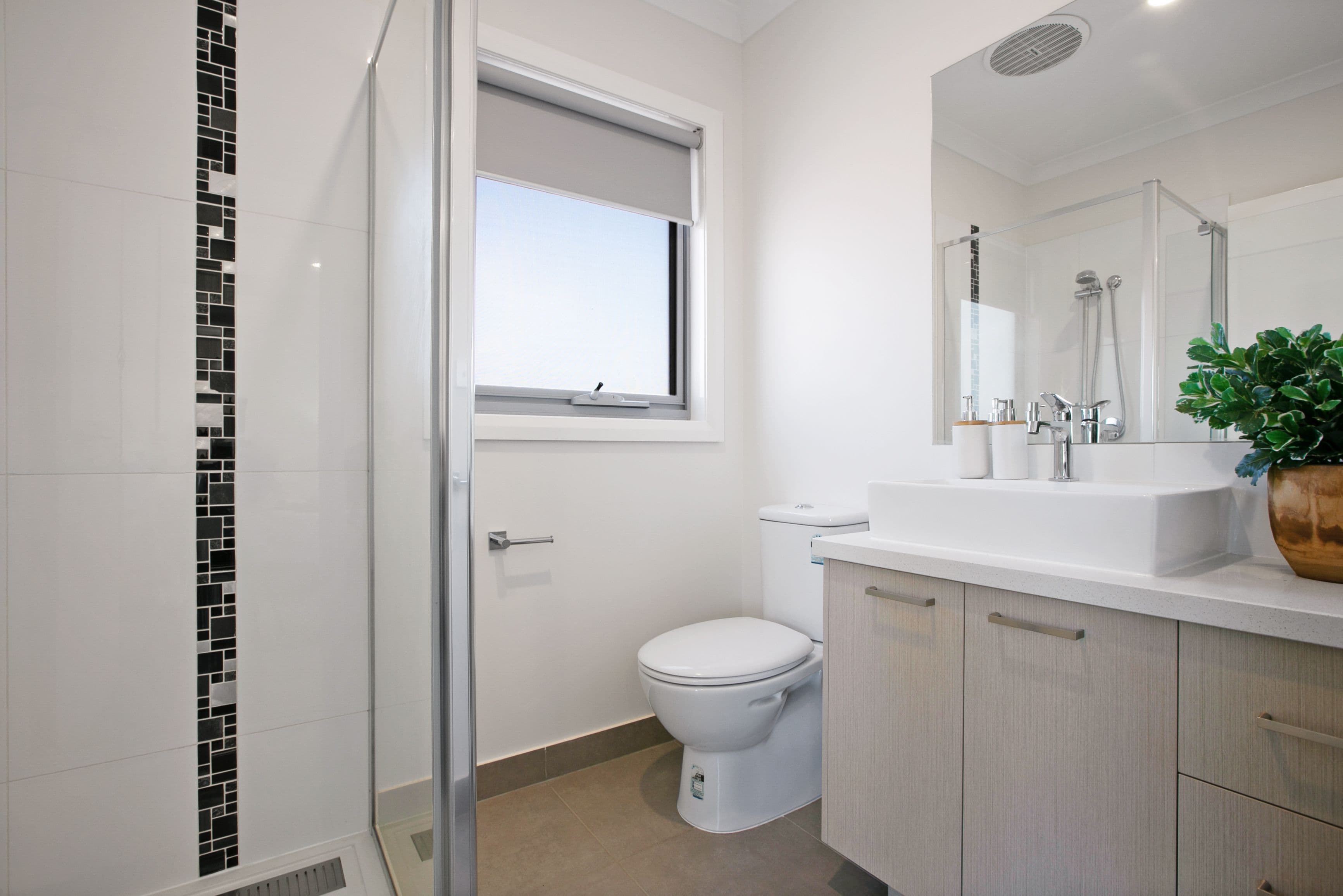 2D Invermay Street, Reservoir VIC 3073, Reservoir - Thumbnail 6