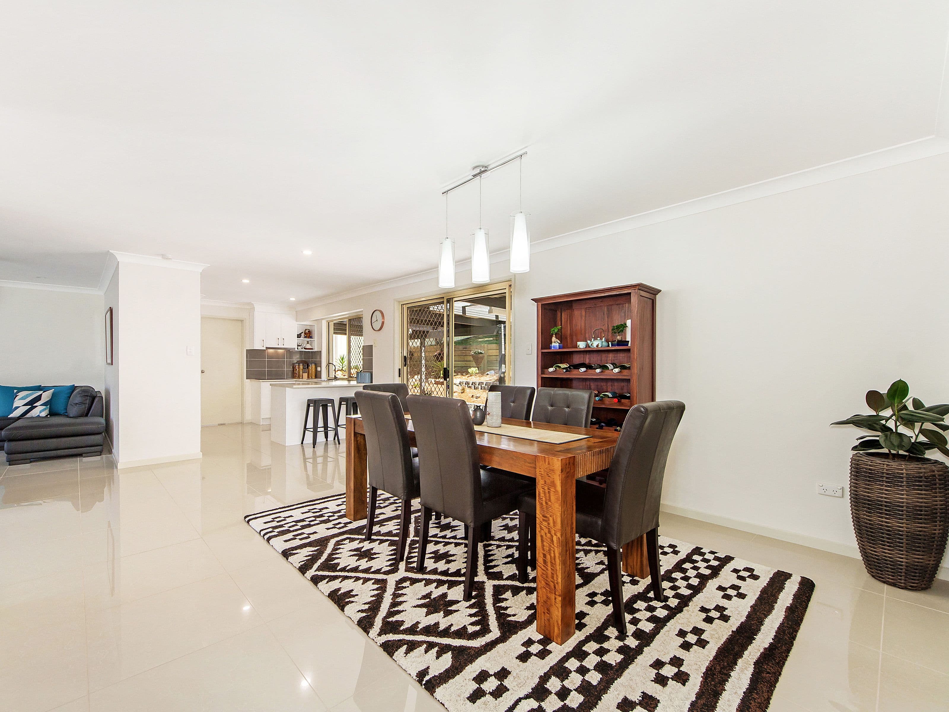 25 Renfrew Drive, Highland Park QLD 4211, Highland Park - Thumbnail 3