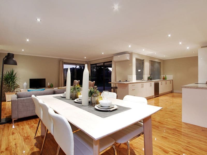 11 Illyarrie Place, WILLETTON WA 6155, Willetton - Thumbnail 2