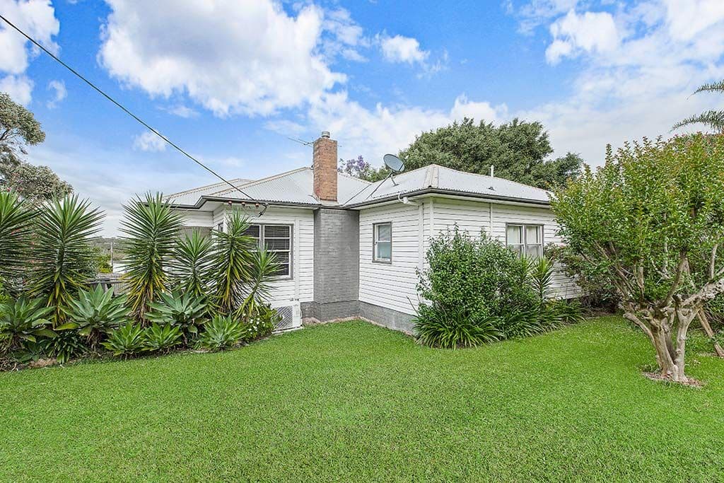 27 Margaret Street, Fennell Bay NSW 2283, Fennell Bay - Image 1