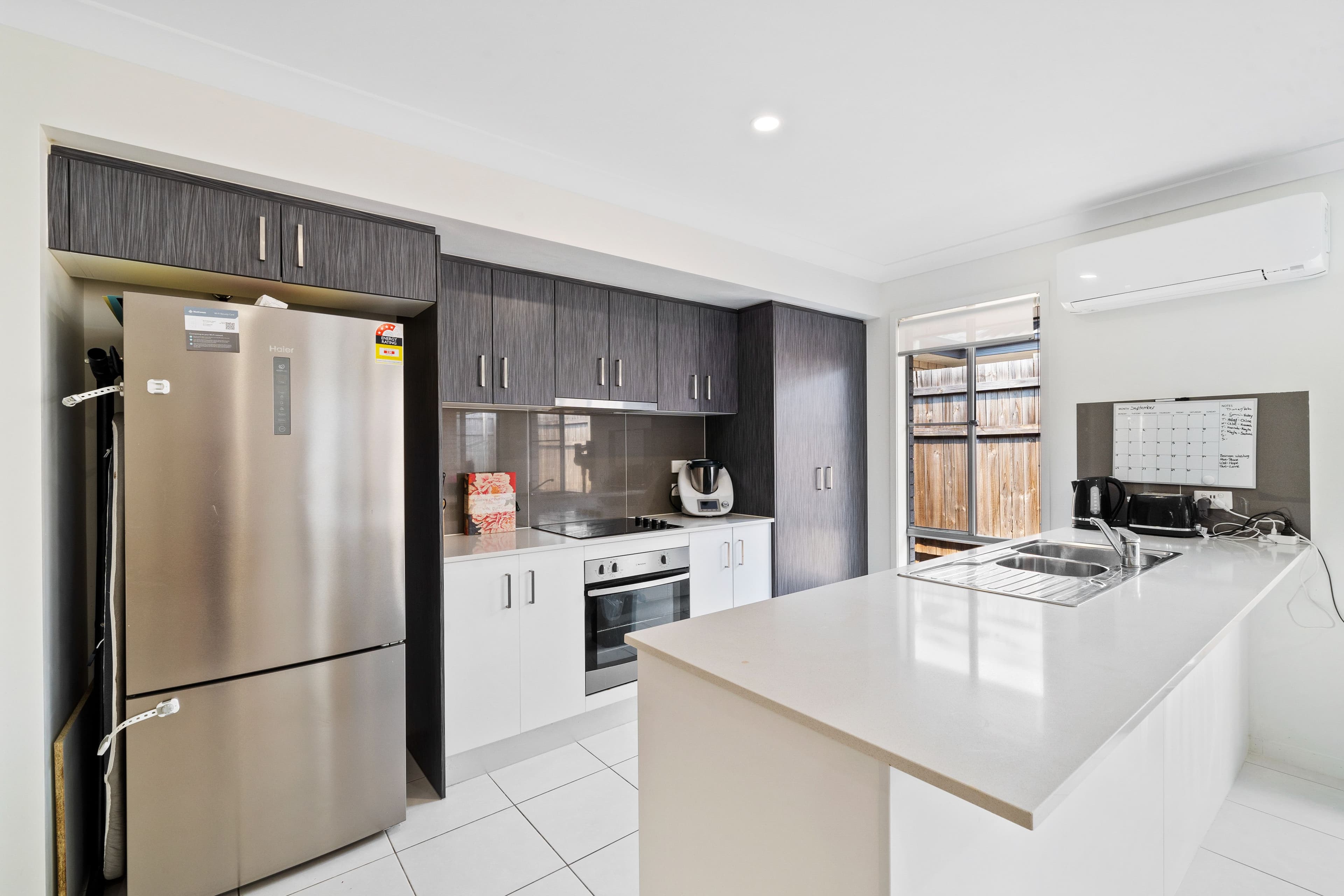 31 Elizabeth Drive, FLAGSTONE QLD 4280, Flagstone - Thumbnail 5