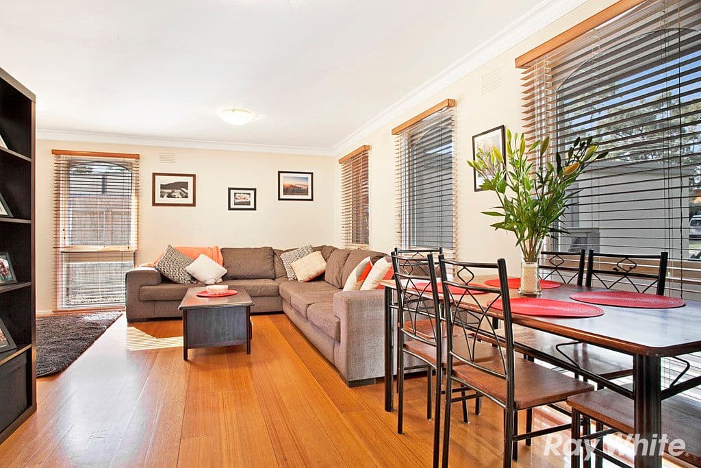 9 Bulga Street, Mooroolbark VIC 3138, Mooroolbark - Thumbnail 2