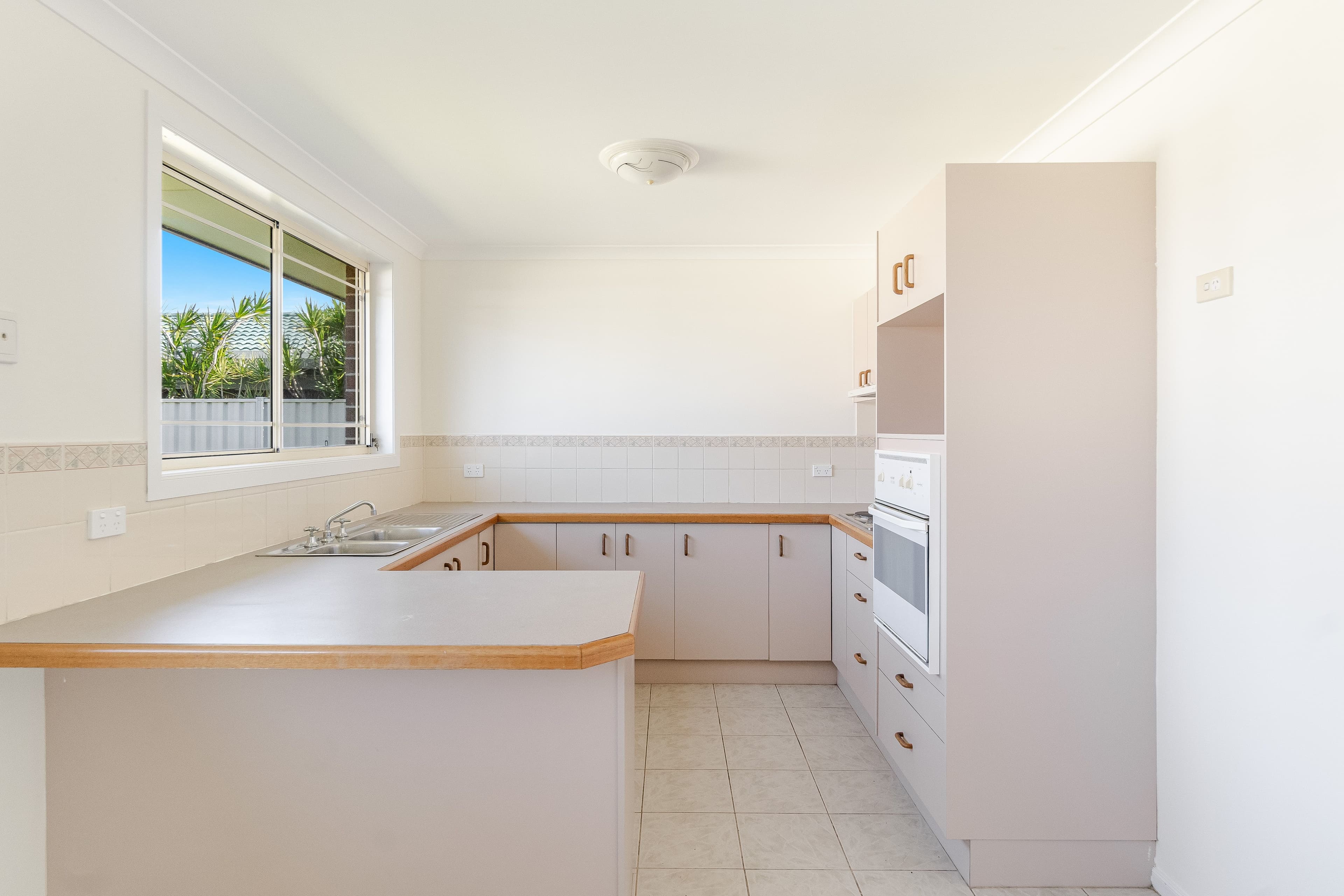 8B Parkview Crescent, Yamba NSW 2464, Yamba - Thumbnail 2