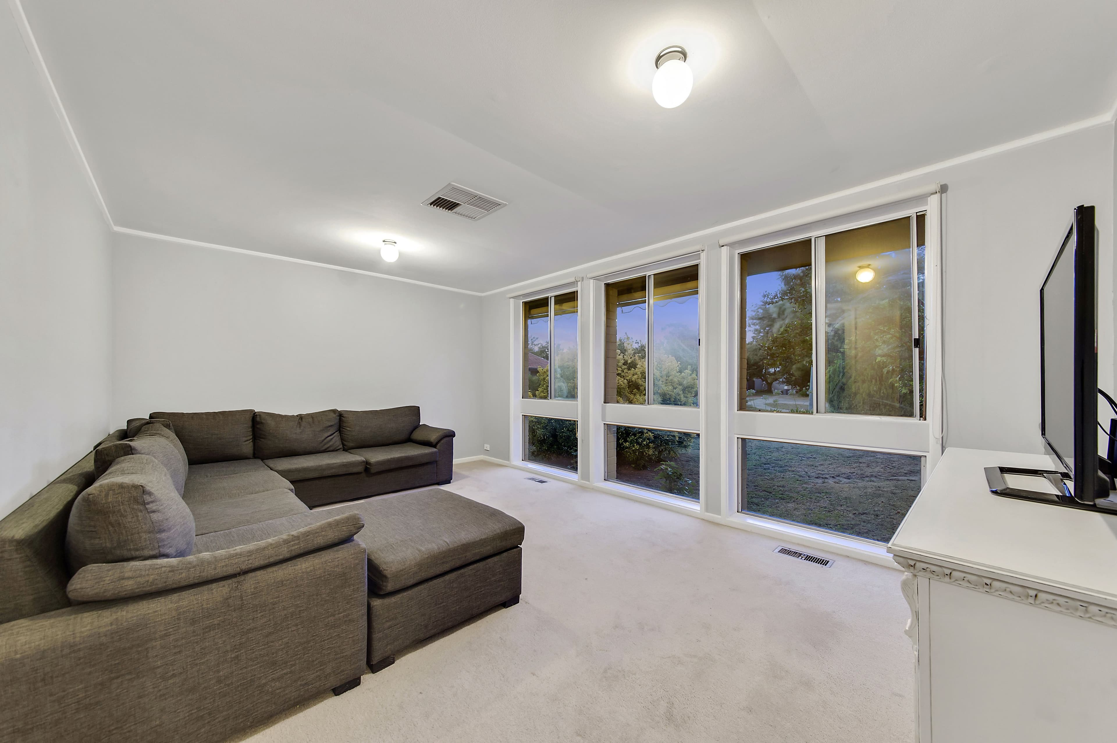 13 Levey Place, Melba ACT 2615, Melba - Thumbnail 2
