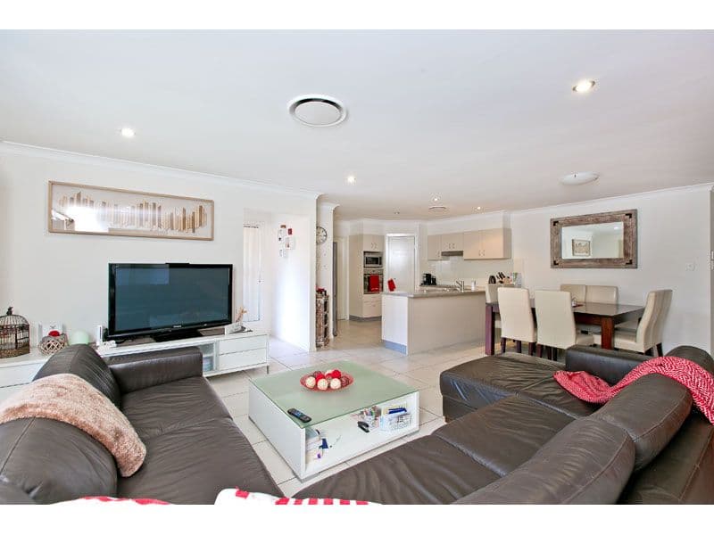 1 Shearwater Street, CLEVELAND QLD 4163, Cleveland - Thumbnail 3