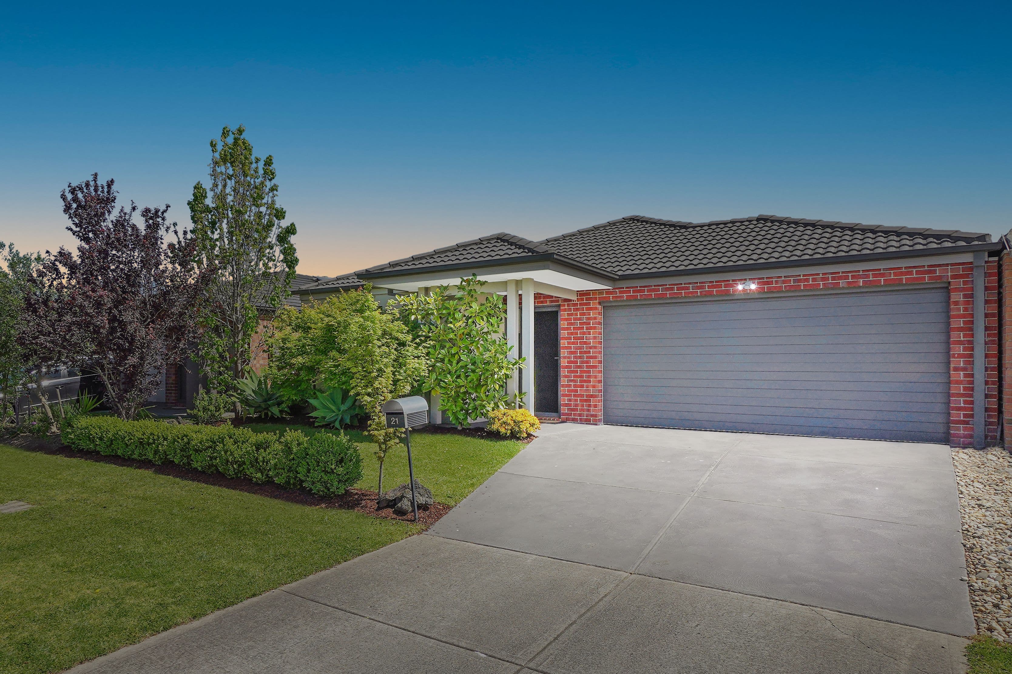 21 Farmdale Road, Pakenham VIC 3810, Pakenham - Image 1