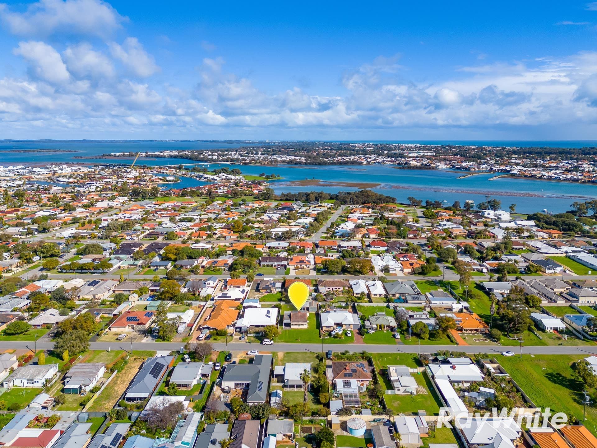 25 Kitchener Street, Dudley Park WA 6210, Dudley Park - Thumbnail 2