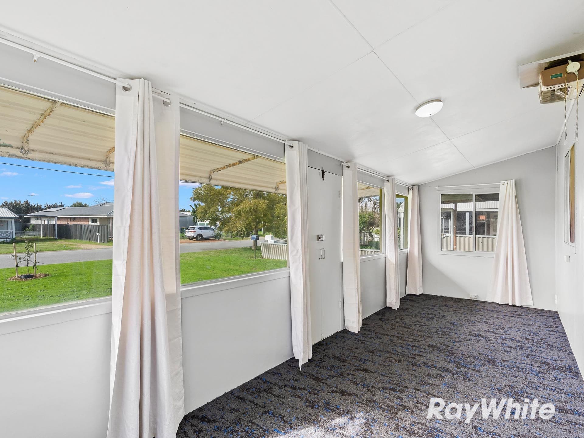 25 Kitchener Street, Dudley Park WA 6210, Dudley Park - Thumbnail 8