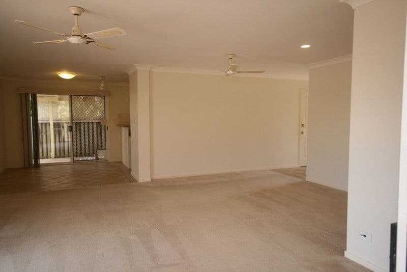 12 Nuthatch Street, BURLEIGH WATERS QLD 4220, Burleigh Waters - Thumbnail 2