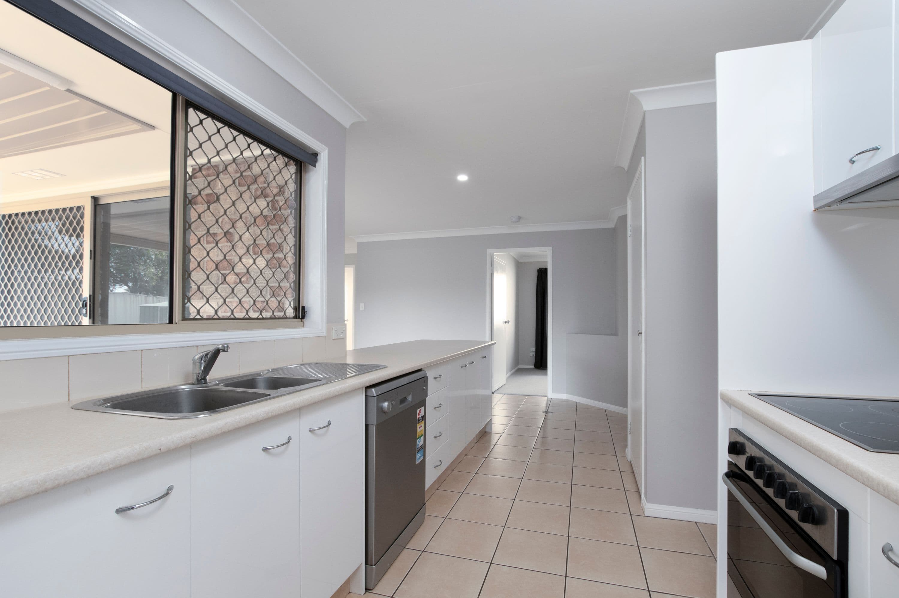 10 Heron Crescent, Springfield QLD 4300, Springfield - Thumbnail 4