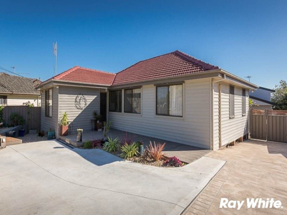 1 Beaton Street, Lake Illawarra NSW 2528, Lake Illawarra - Image 1