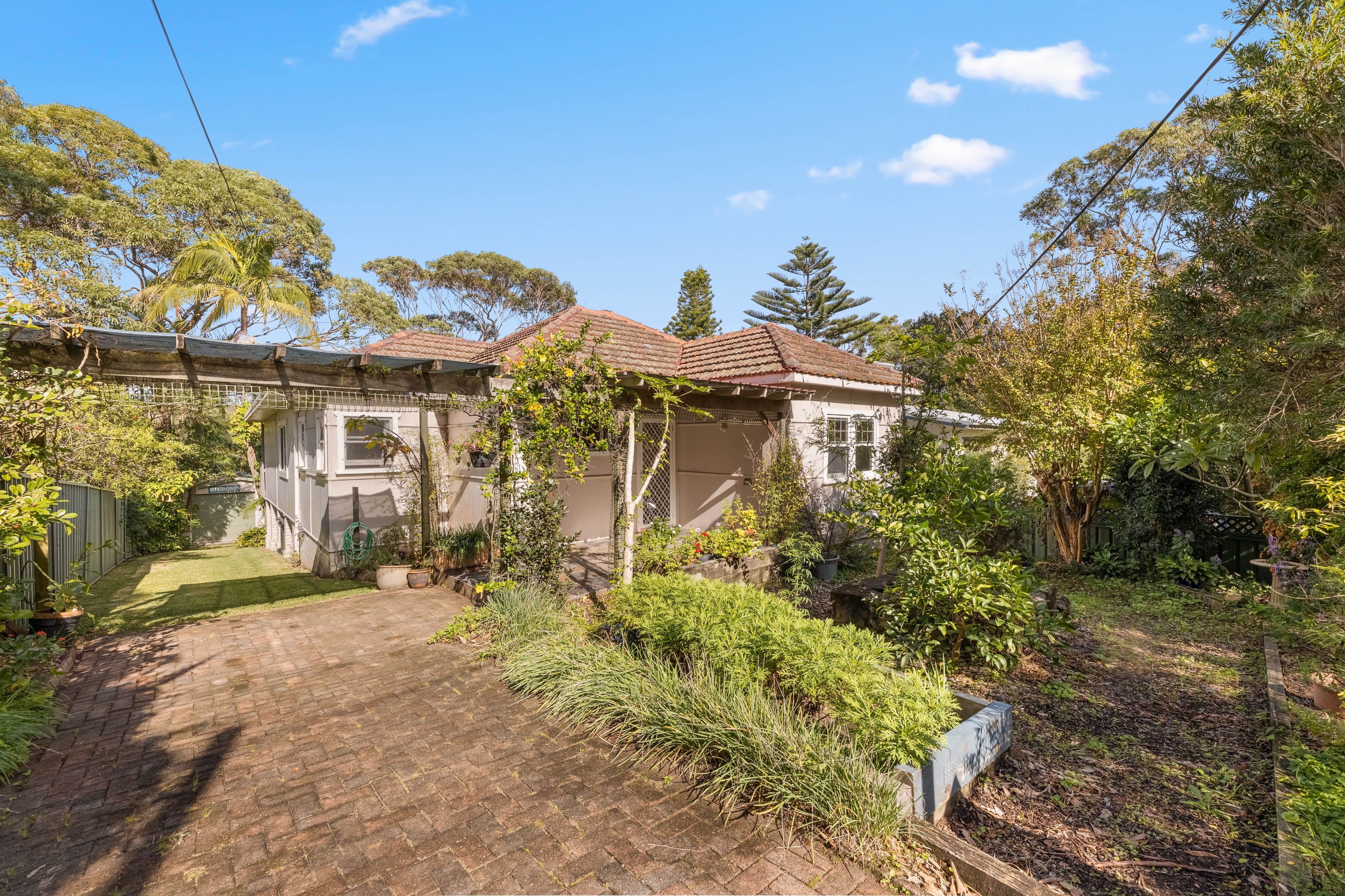 52 Scarborough Street, Bundeena NSW 2230, Bundeena - Thumbnail 2