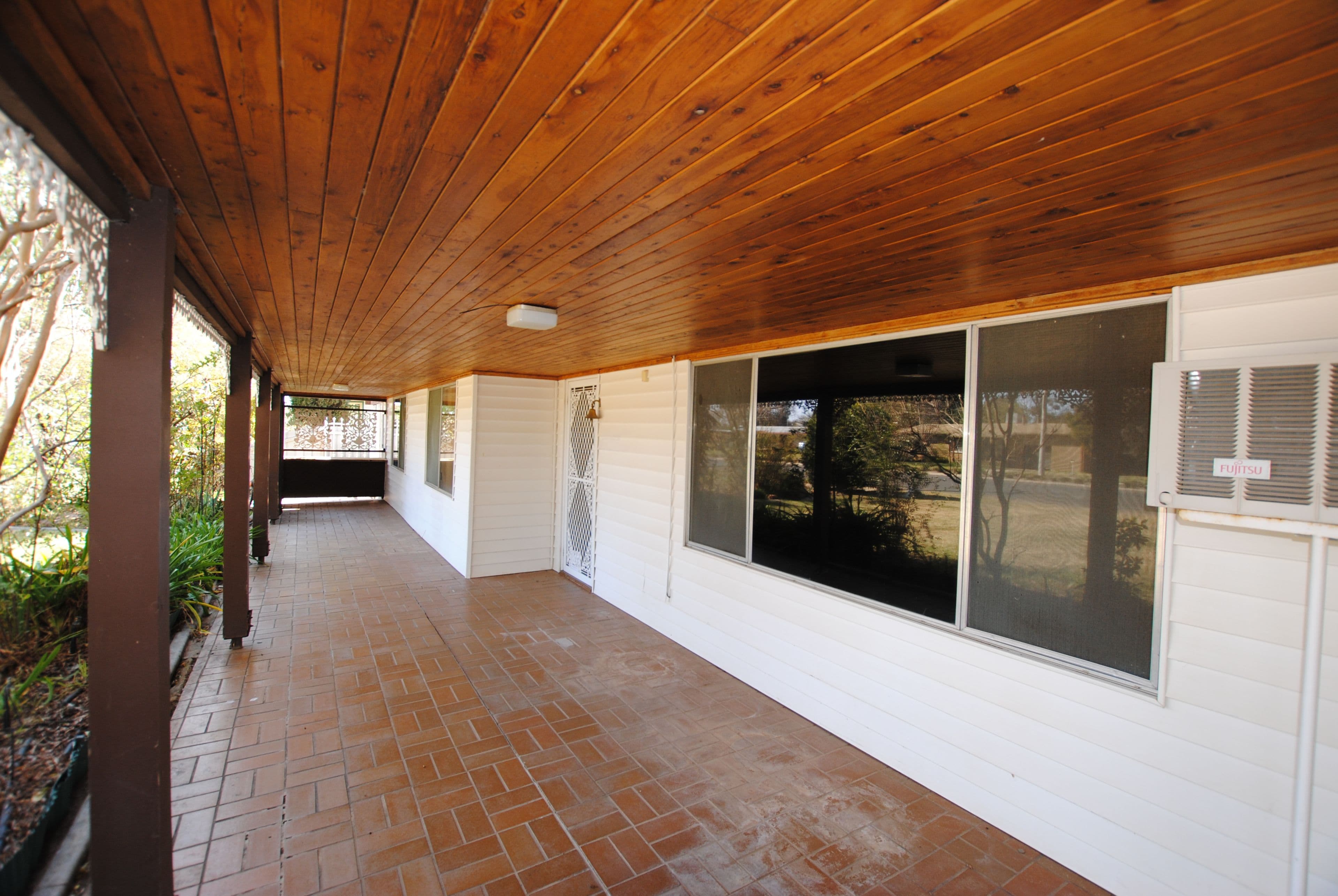 31 Kingfisher Avenue, Coleambally - Thumbnail 2