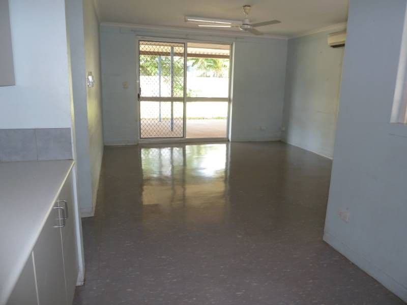 12 Shaw Street, KATHERINE NT 0850, Katherine South - Thumbnail 2