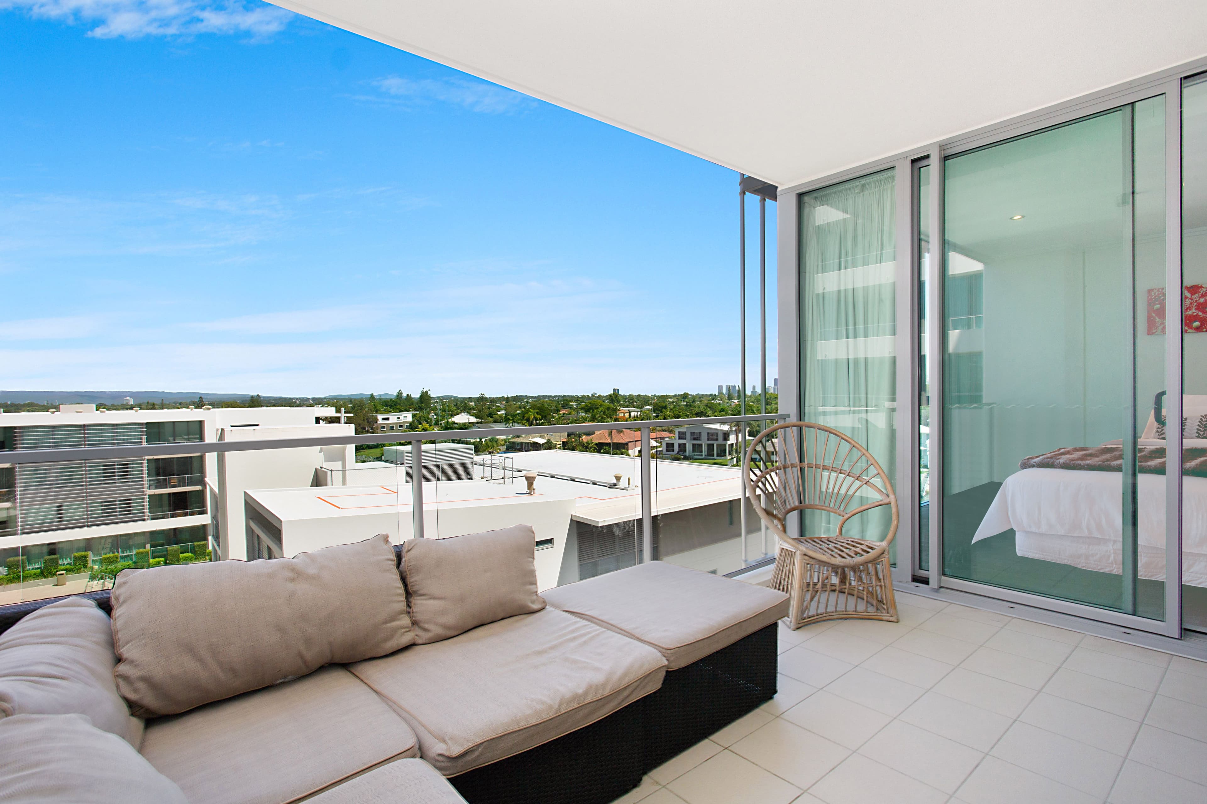 1407 'Freshwater Point' 33 TE PetersDrive, Broadbeach Waters QLD 4218, Broadbeach Waters - Thumbnail 2