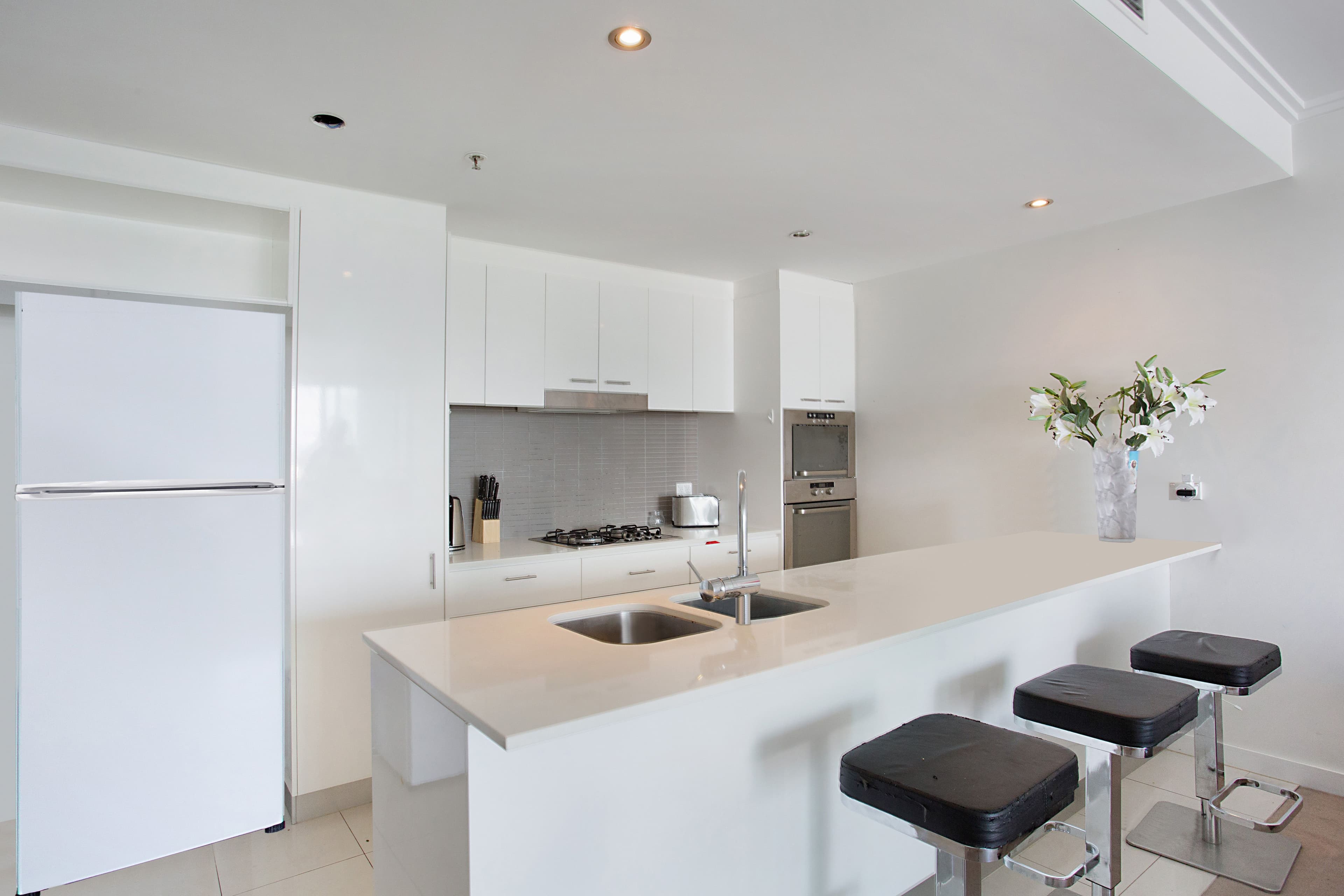 1407 'Freshwater Point' 33 TE PetersDrive, Broadbeach Waters QLD 4218, Broadbeach Waters - Thumbnail 4