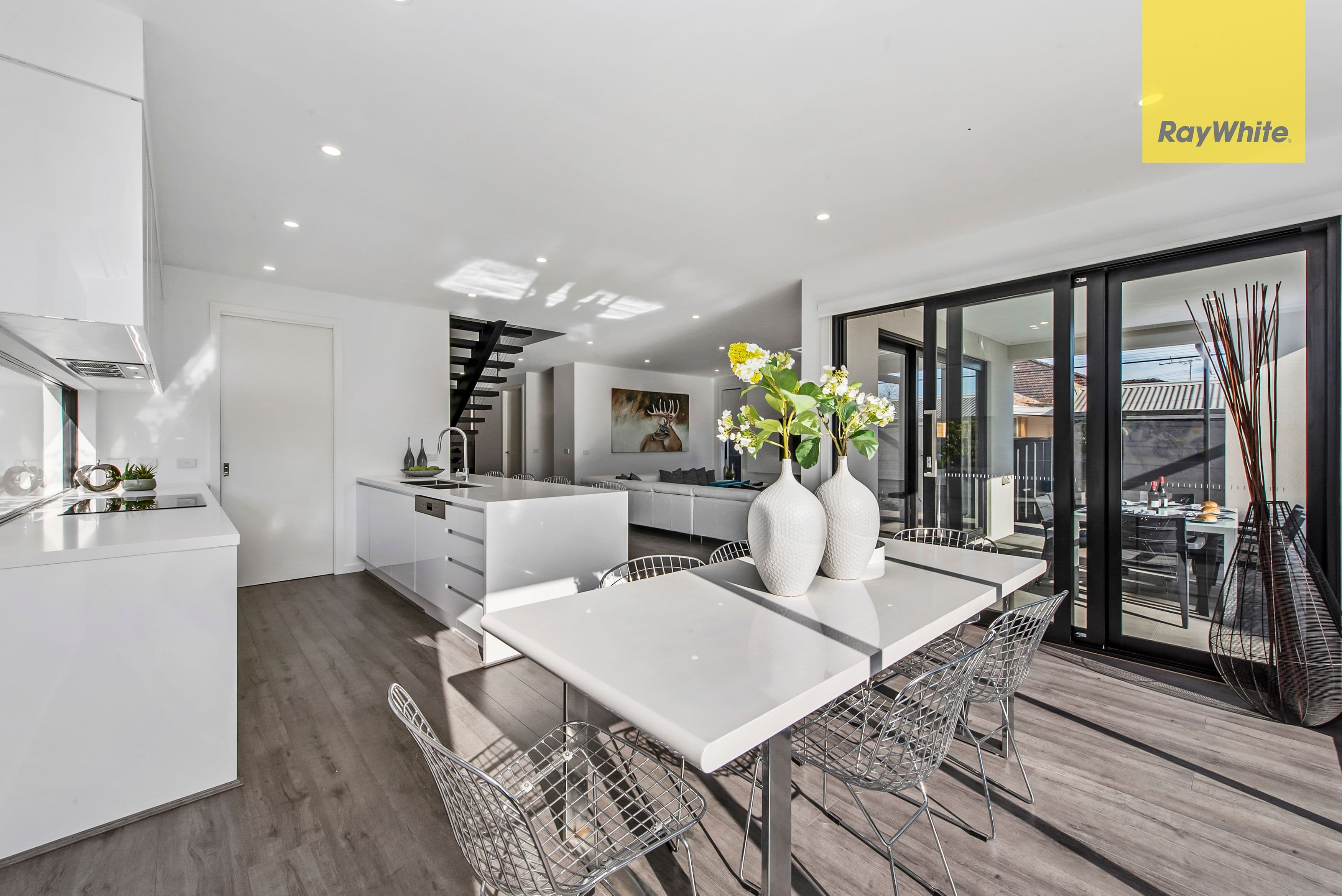 7 Lake Street, Avondale Heights VIC 3034, Avondale Heights - Thumbnail 2
