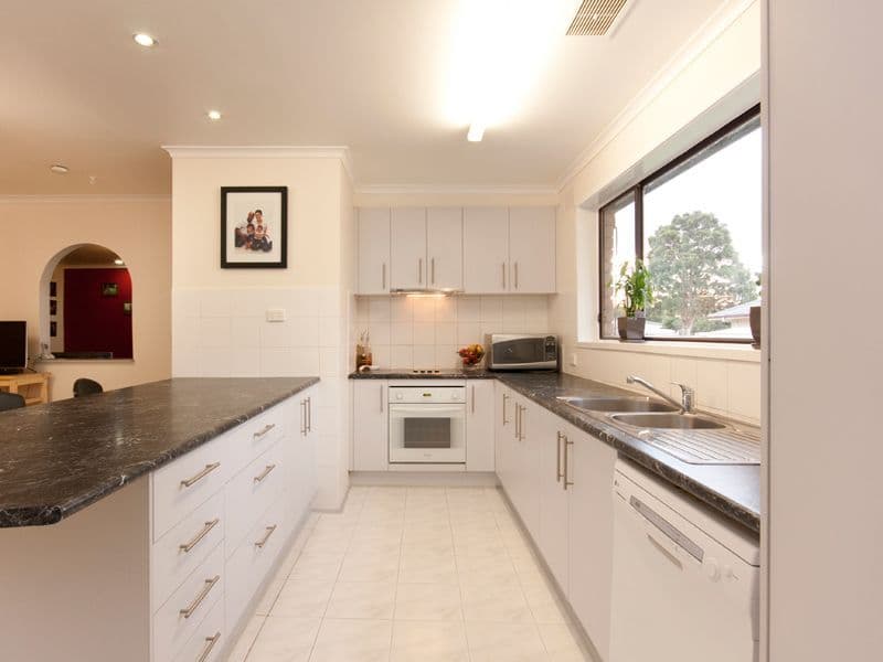 14 Hampton Drive, HAMPTON PARK VIC 3976, Hampton Park - Thumbnail 6