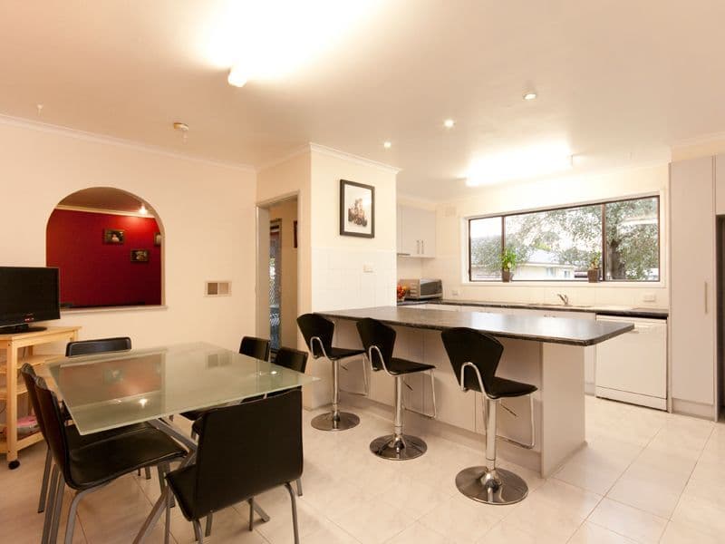 14 Hampton Drive, HAMPTON PARK VIC 3976, Hampton Park - Thumbnail 8