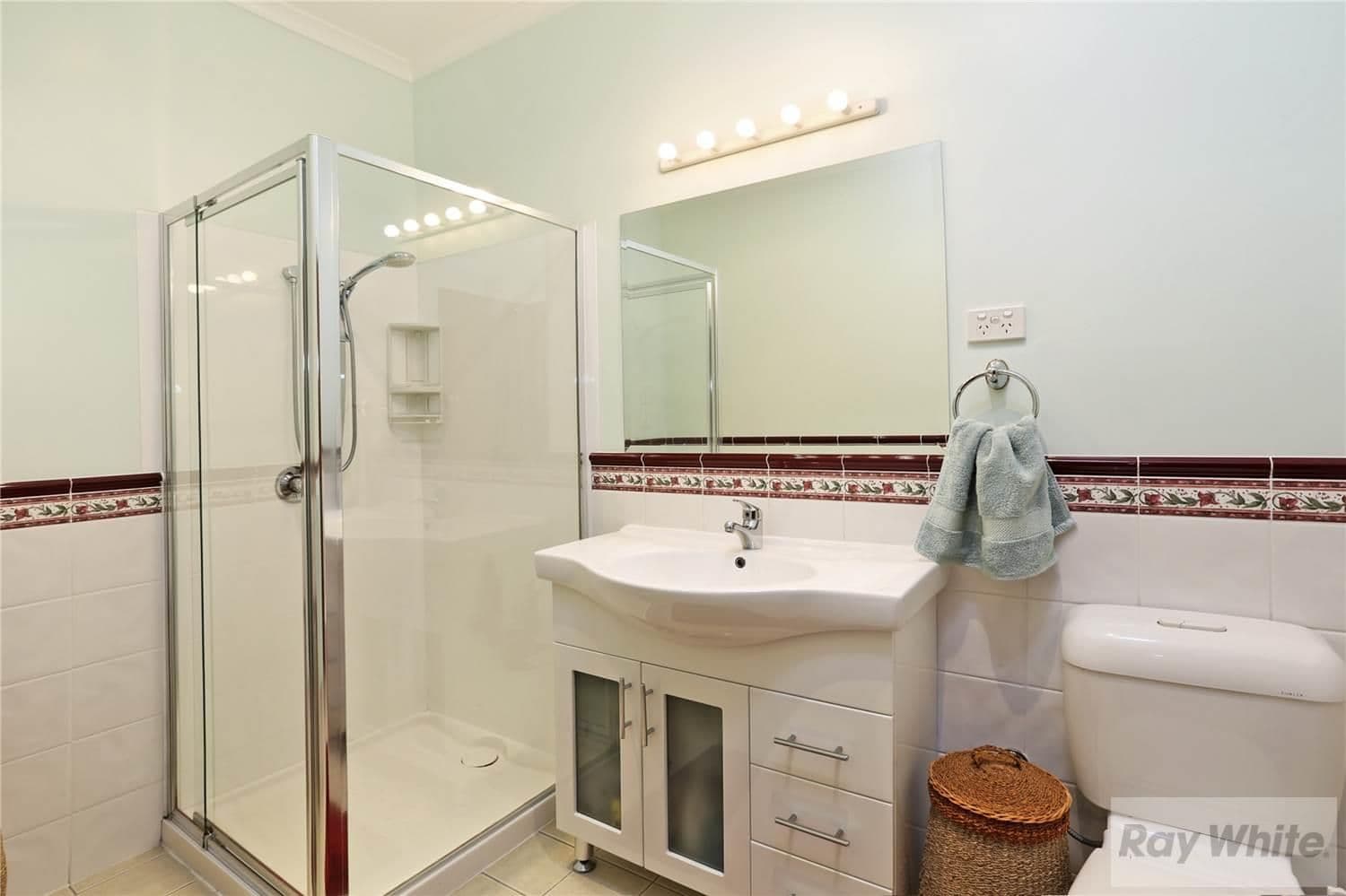 28 Talpa Crescent, Corio VIC 3214, Corio - Thumbnail 3