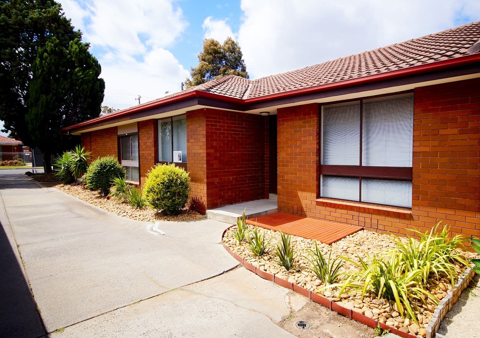 25 Broadmeadows Road, Tullamarine VIC 3043, Tullamarine - Thumbnail 3