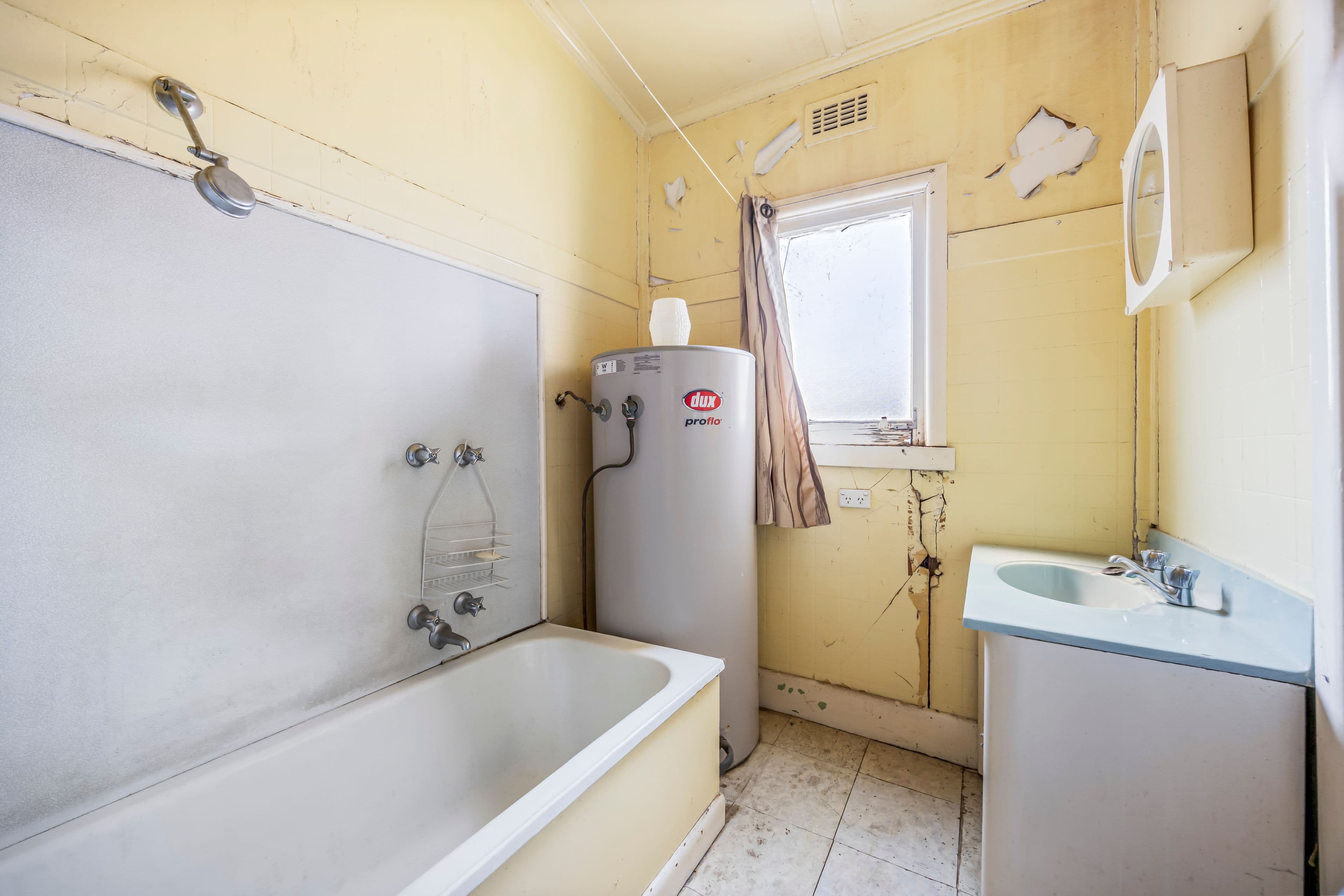 57 Churchill Avenue, Ararat VIC 3377, Ararat - Thumbnail 8