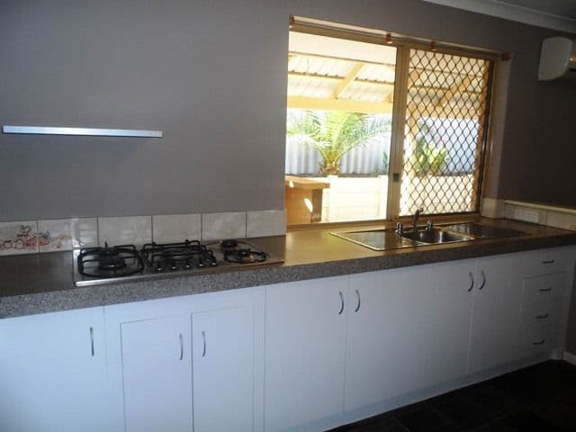 8 Myhill Mews, LEDA WA 6170, Leda - Thumbnail 2