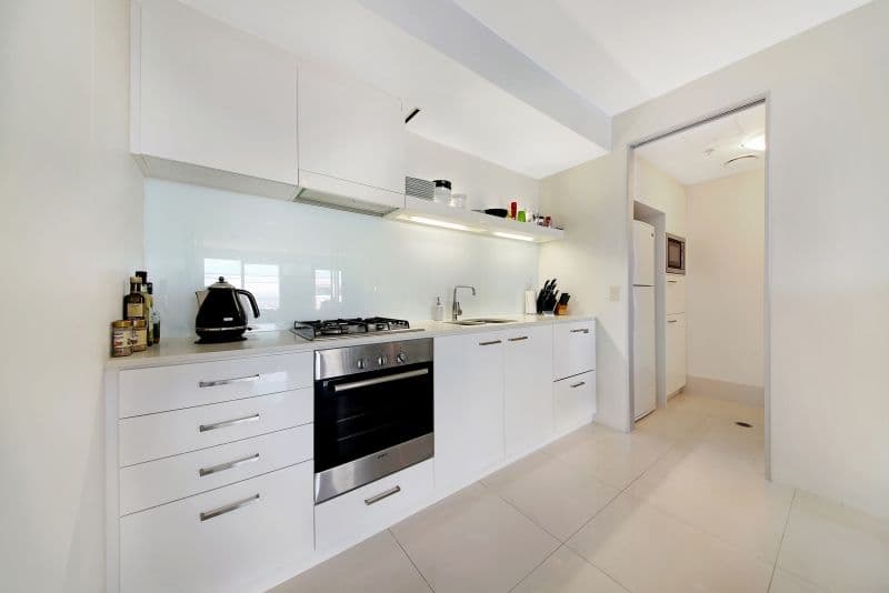 2010 'Q1' 9 Hamilton Avenue, Surfers Paradise QLD 4217, Surfers Paradise - Thumbnail 3