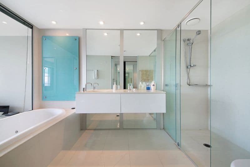 2010 'Q1' 9 Hamilton Avenue, Surfers Paradise QLD 4217, Surfers Paradise - Thumbnail 7