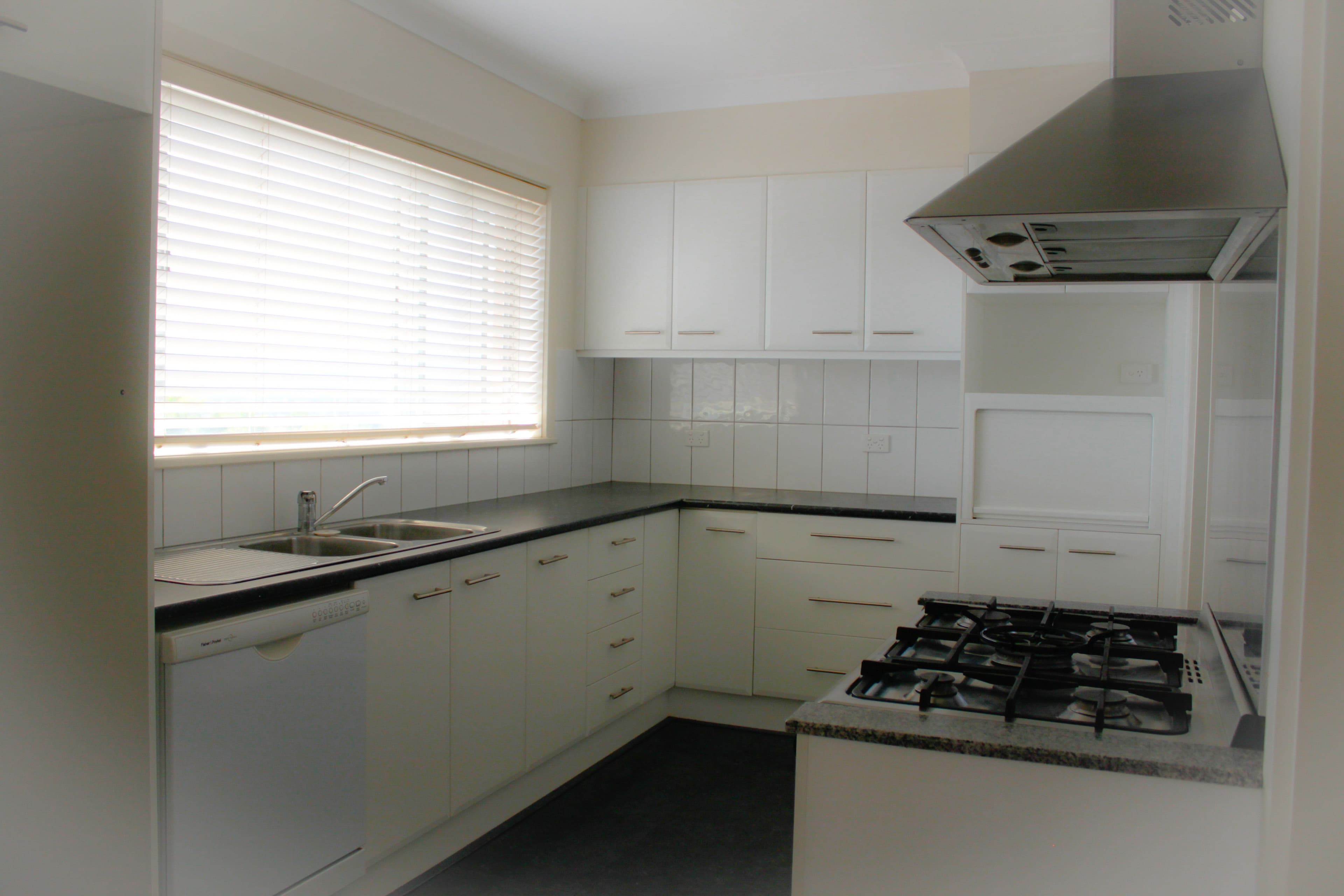 70 Howick Street, Tumut - Thumbnail 2