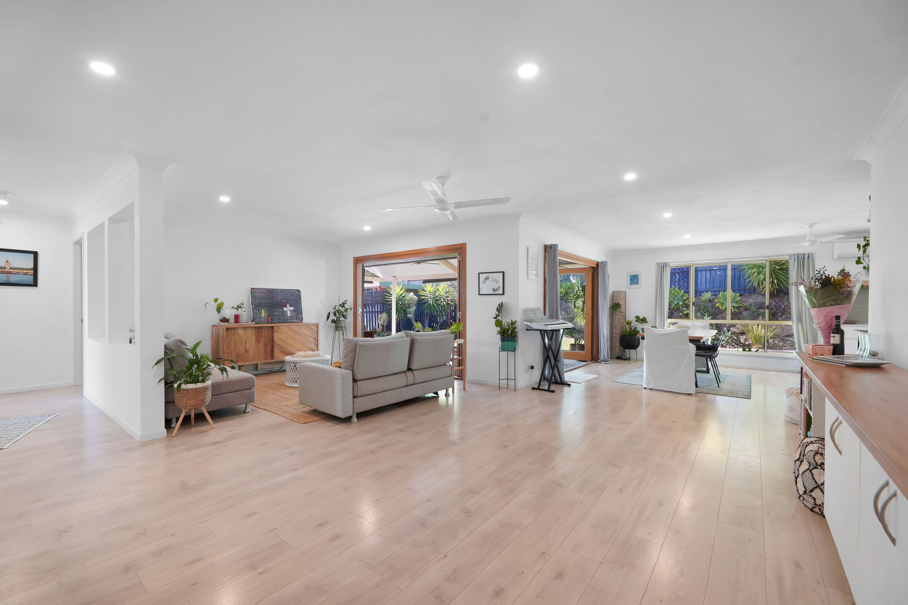 24 Springsure Drive, Mudgeeraba QLD 4213, Mudgeeraba - Thumbnail 5