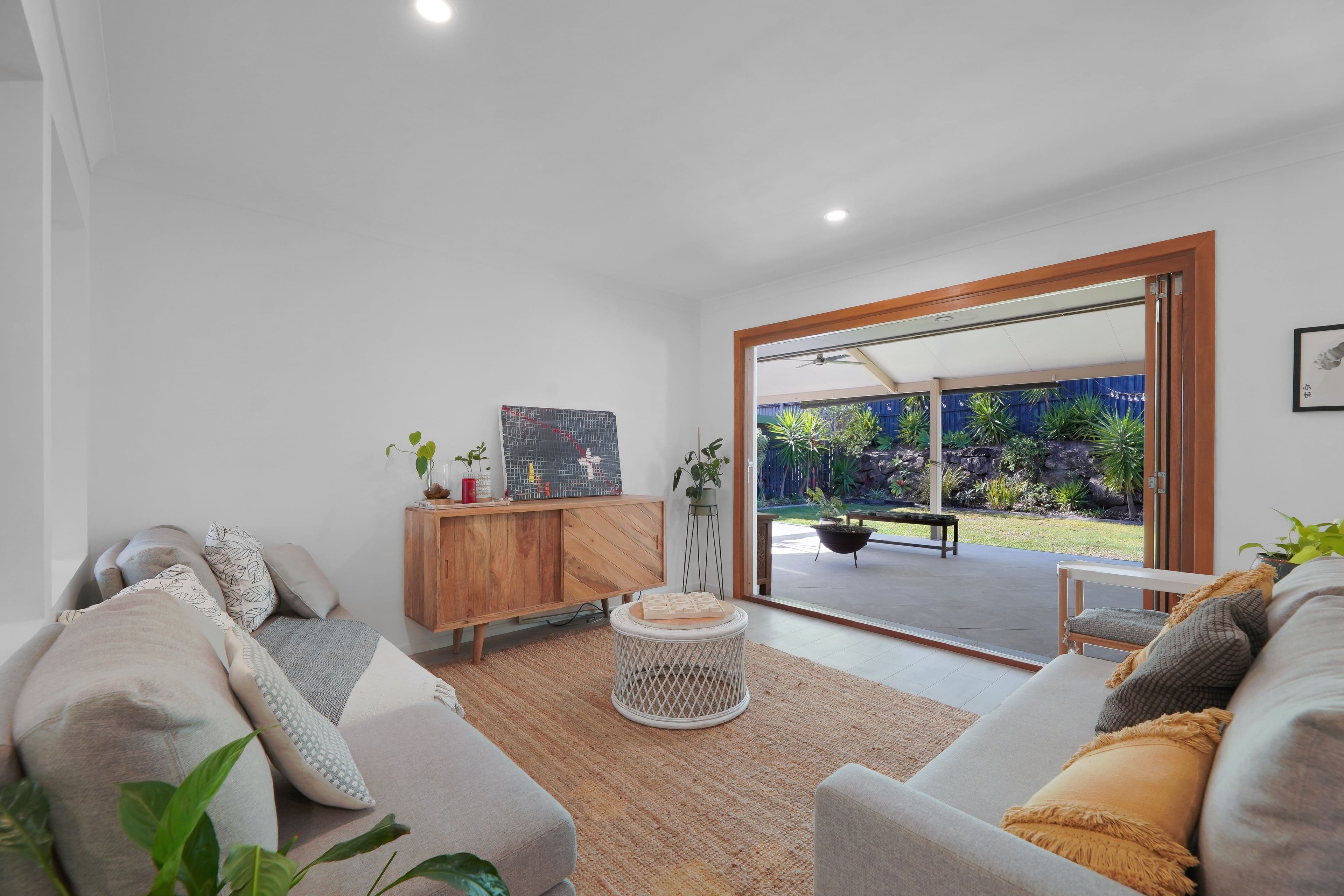 24 Springsure Drive, Mudgeeraba QLD 4213, Mudgeeraba - Thumbnail 7