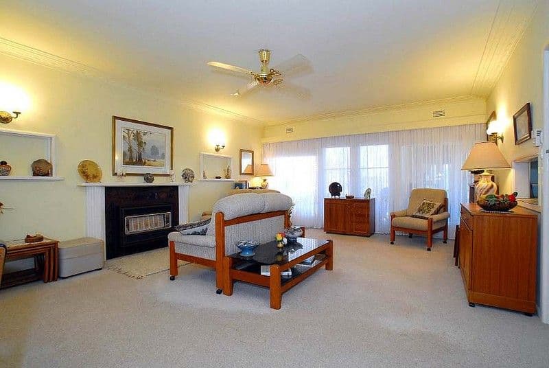40 Foch Street, BOX HILL SOUTH VIC 3128, Box Hill South - Thumbnail 2
